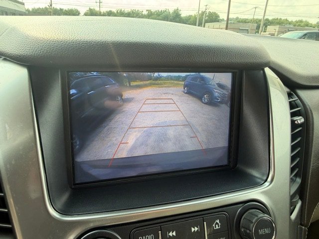 Used 2018 Chevrolet Suburban LT AWD/4WD image 25