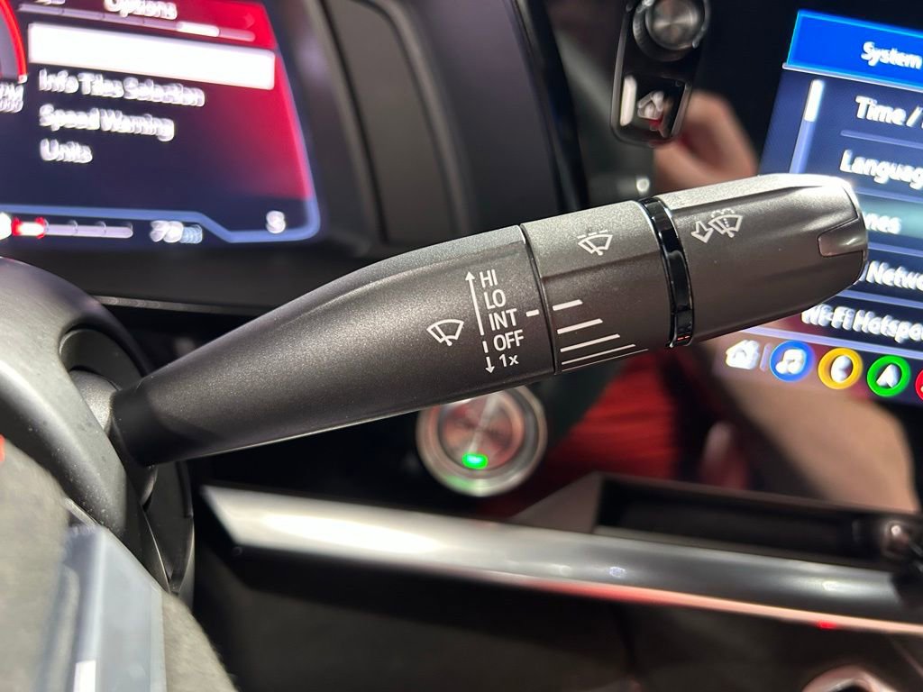 Used 2022 Chevrolet Corvette Stingray Premium Cpe w/ Z51 Performance Package image 21