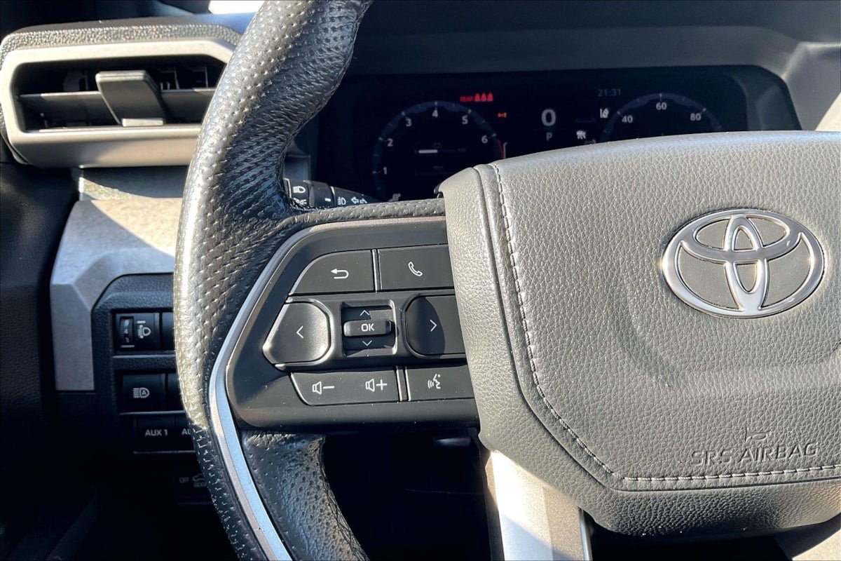 Used 2024 Toyota Tacoma 4x4 Double Cab Hybrid image 15
