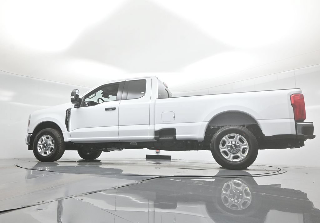 New 2026 Ford F350 XLT RWD image 47