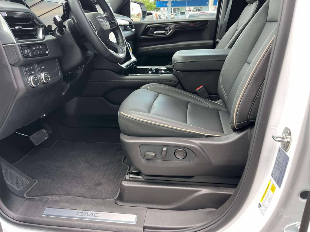 New 2026 GMC Yukon XL Elevation AWD/4WD image 24