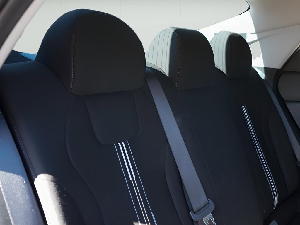 Used 2023 Hyundai Elantra SEL w/ Convenience Package image 29