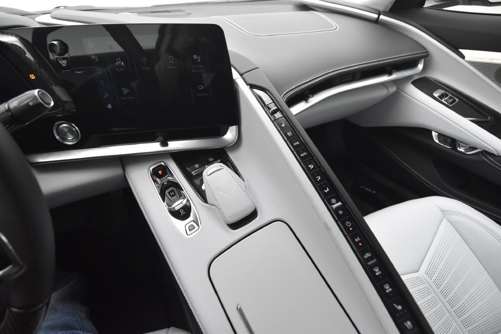 Used 2024 Chevrolet Corvette Z06 RWD image 56