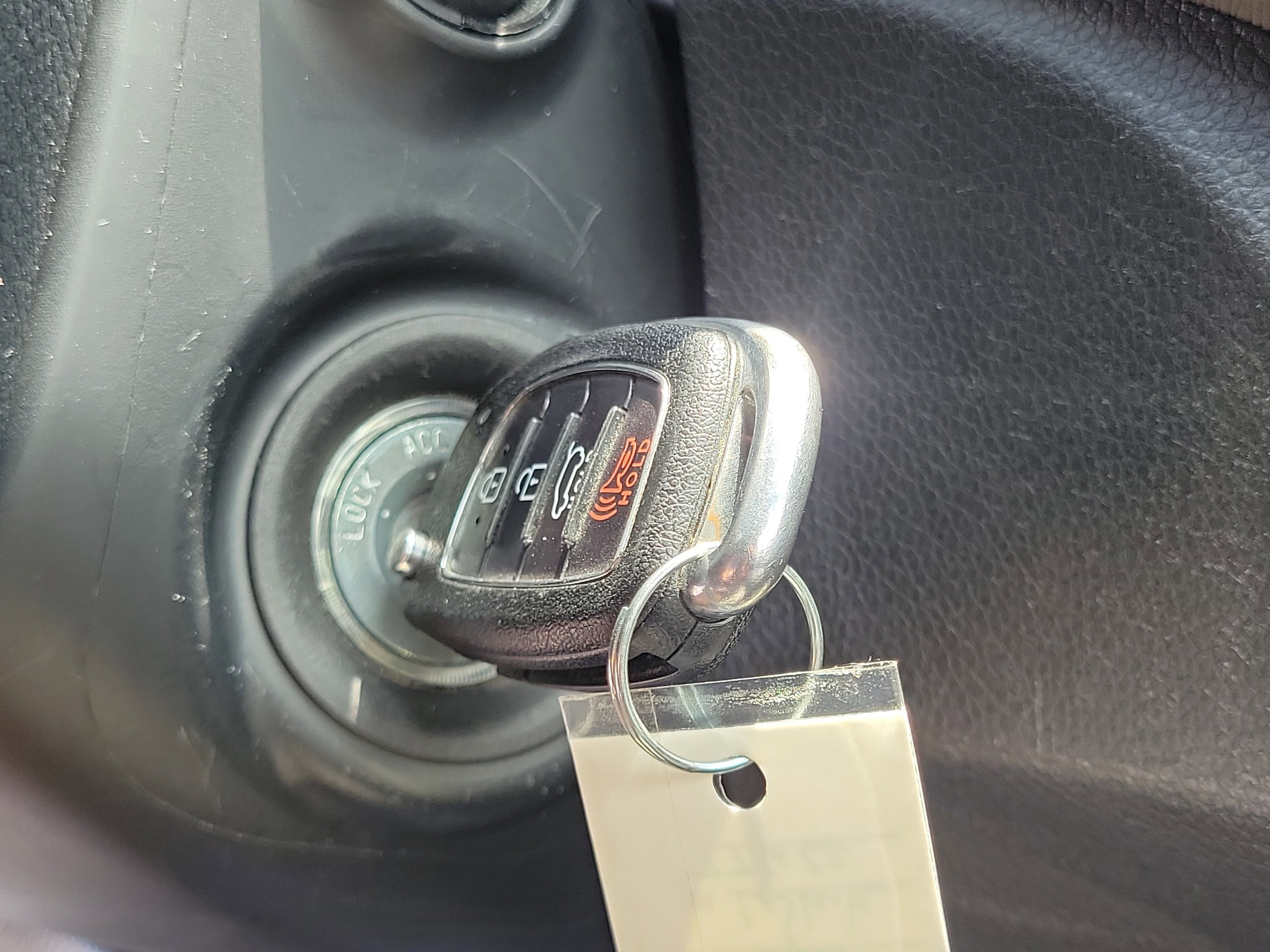 Used 2018 Hyundai Santa Fe Sport FWD image 28
