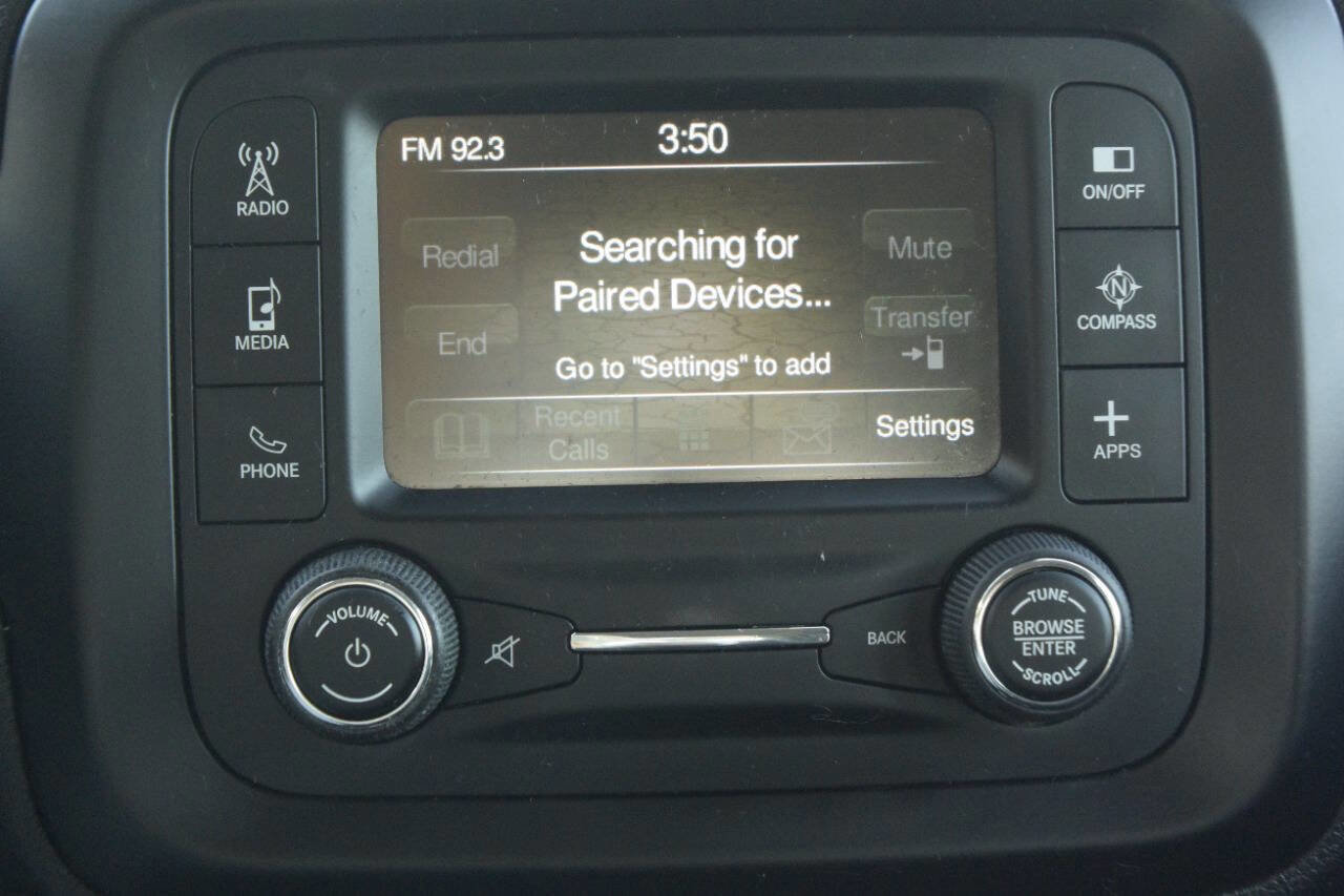 Used 2017 Jeep Renegade Latitude w/ Popular Equipment Group image 19