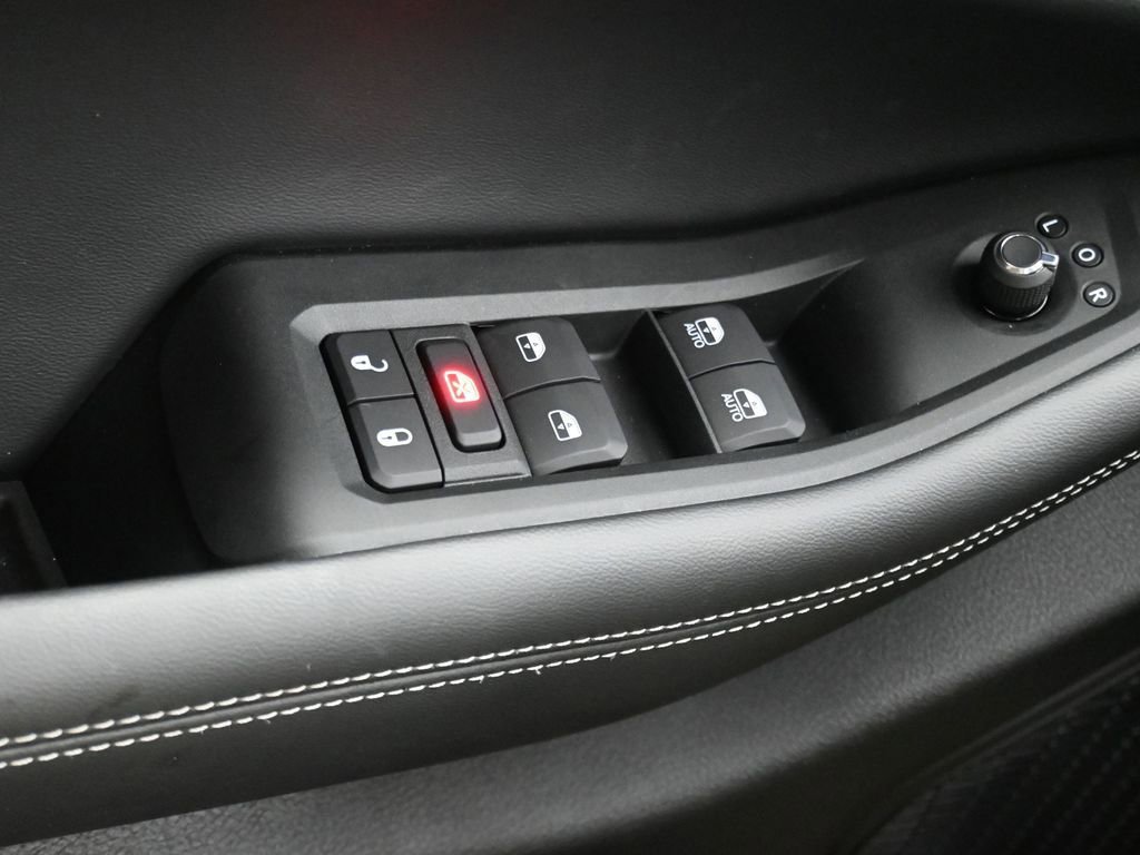 New 2025 Jeep Grand Cherokee L Altitude image 25