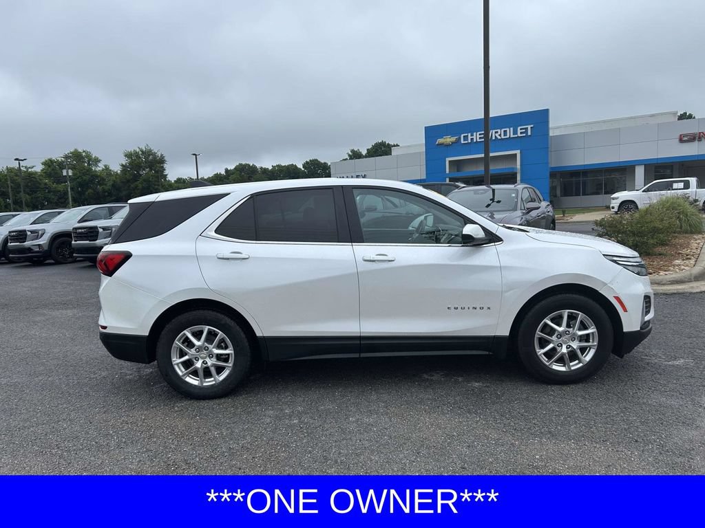 Used 2022 Chevrolet Equinox LT FWD image 2
