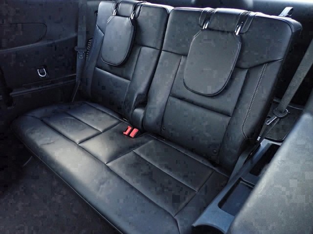 Used 2023 Ford Explorer XLT w/ Equipment Group 202A image 17