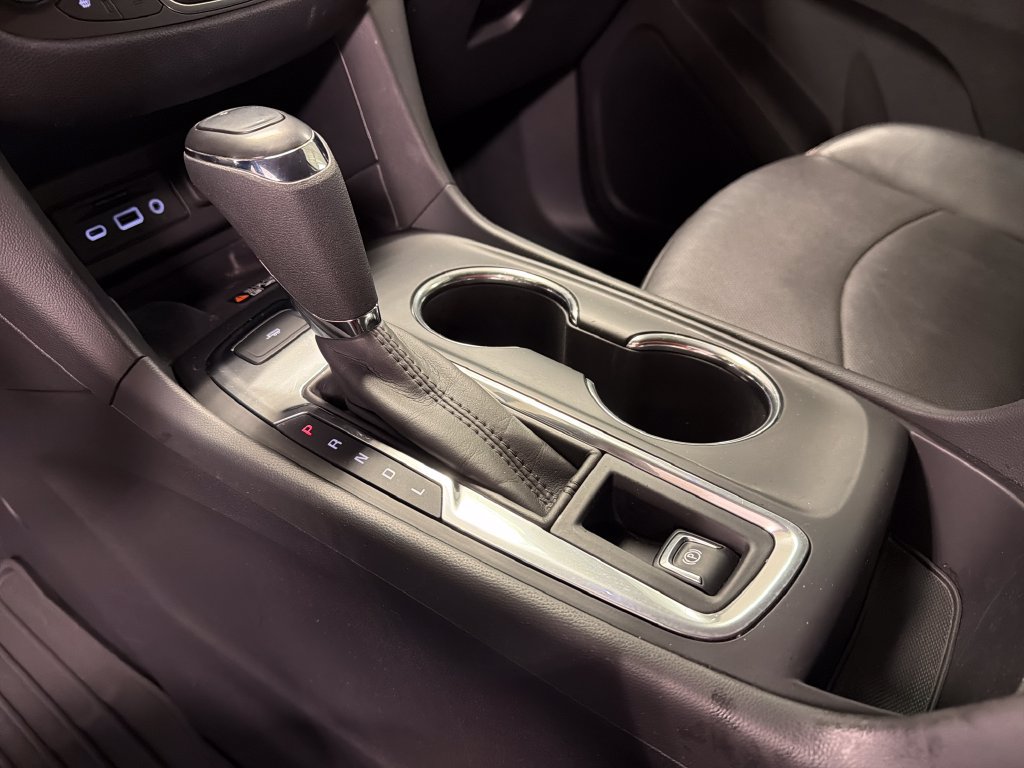 Used 2020 Chevrolet Equinox Premier FWD image 37