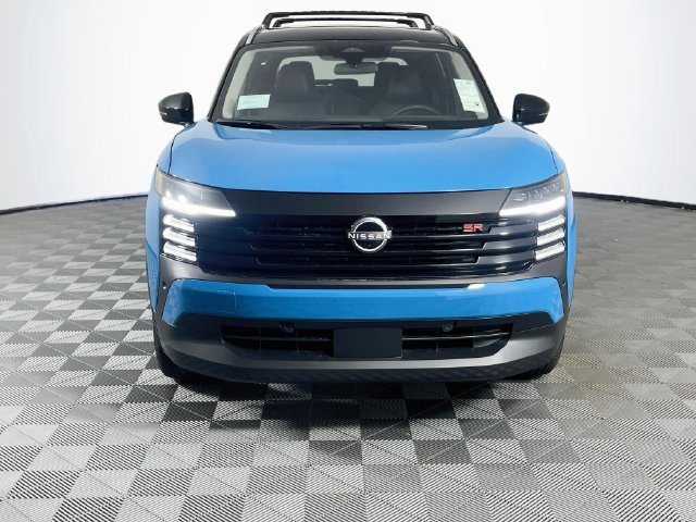 New 2027 Nissan Kicks SR FWD image 3
