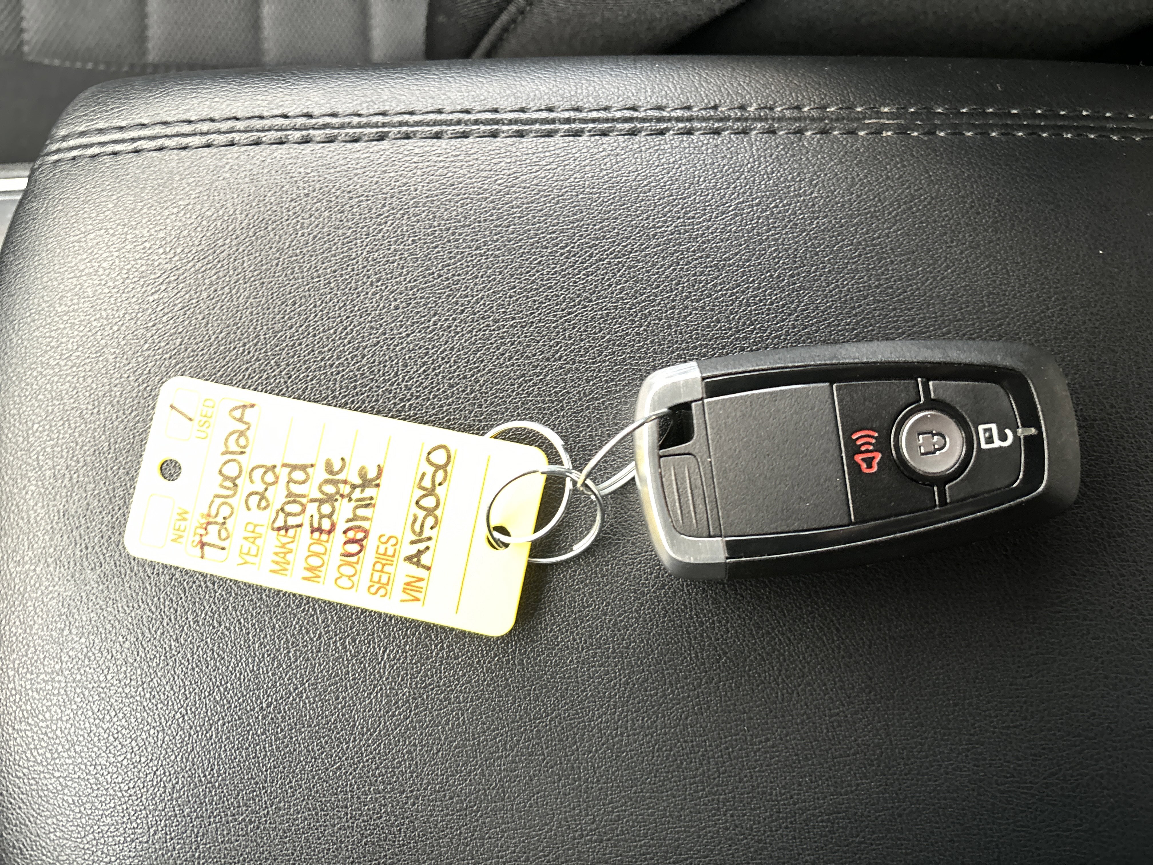 Used 2022 Ford Edge SE w/ Black Appearance Package image 27