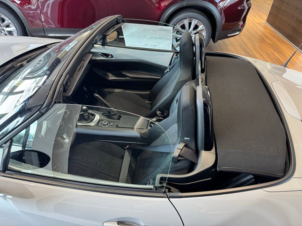 New 2026 MAZDA MX-5 Miata Club w/ Appearance Package RWD image 6