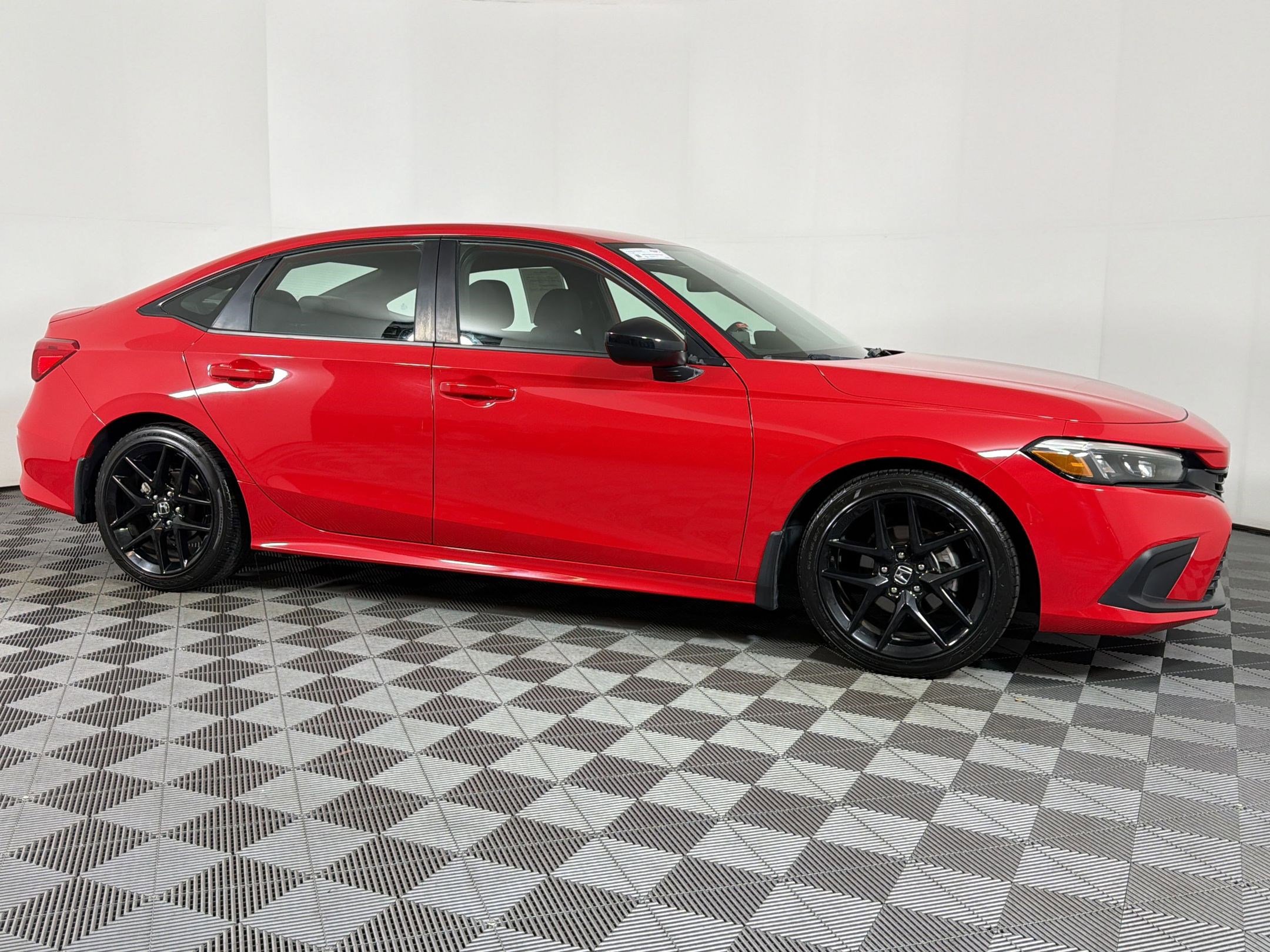Used 2023 Honda Civic Sport image 6