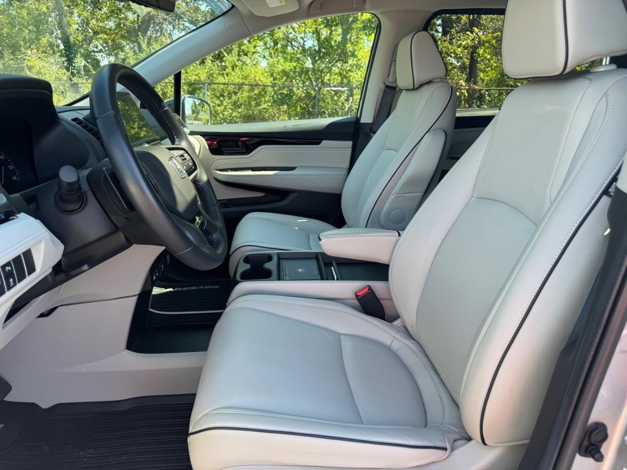 Certified 2025 Honda Odyssey Touring image 18