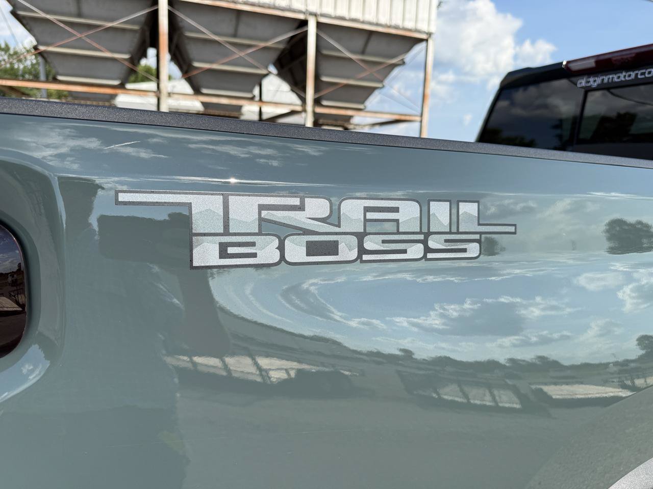 Used 2025 Chevrolet Silverado 2500 LTZ w/ Trail Boss Package AWD/4WD image 11