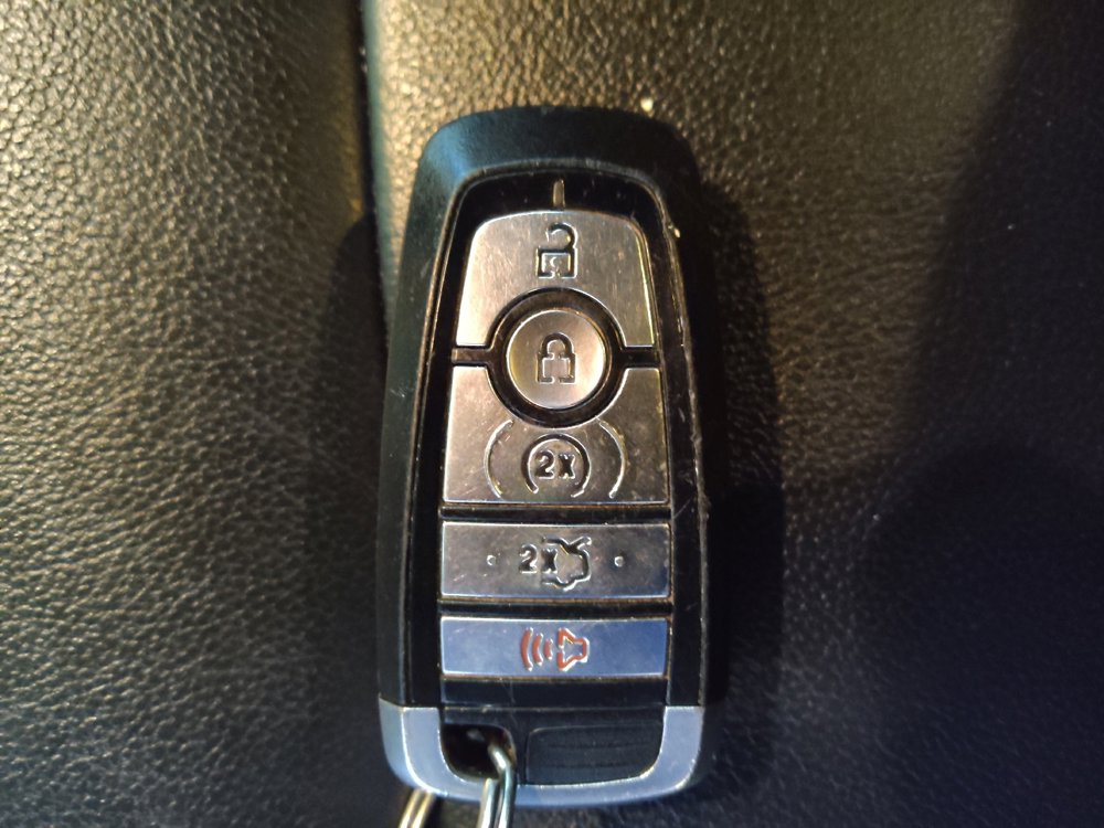 Used 2018 Ford Explorer XLT w/ Equipment Group 202A image 32