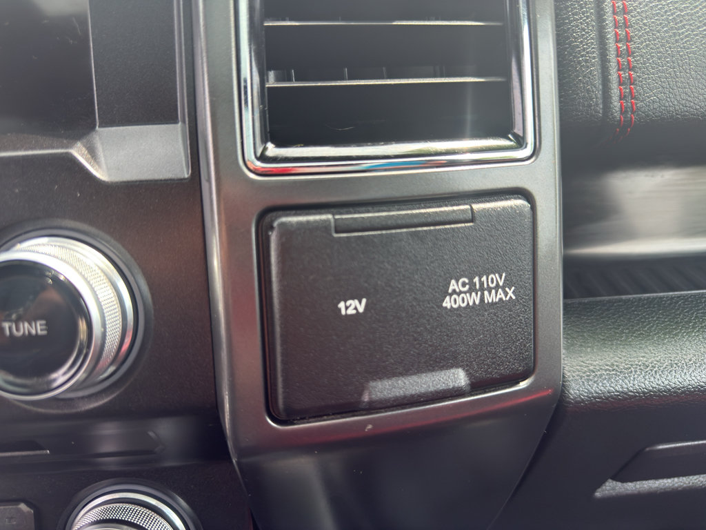 Used 2018 Ford F150 Lariat w/ Equipment Group 502A Luxury AWD/4WD image 30