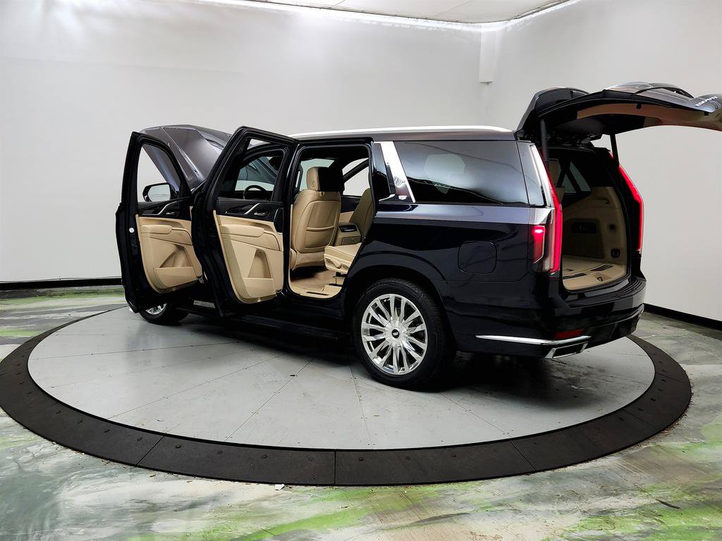 Used 2021 Cadillac Escalade Premium Luxury w/ Driver Assist Tech Package AWD/4WD image 12