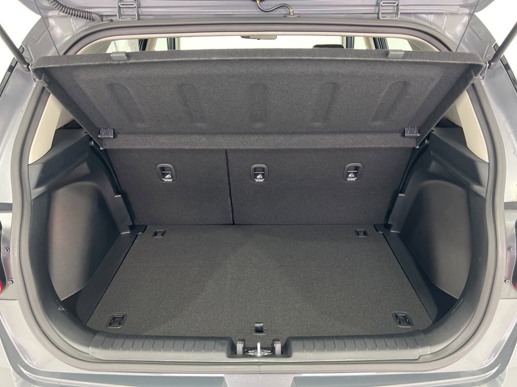Used 2024 Hyundai Venue SEL image 23