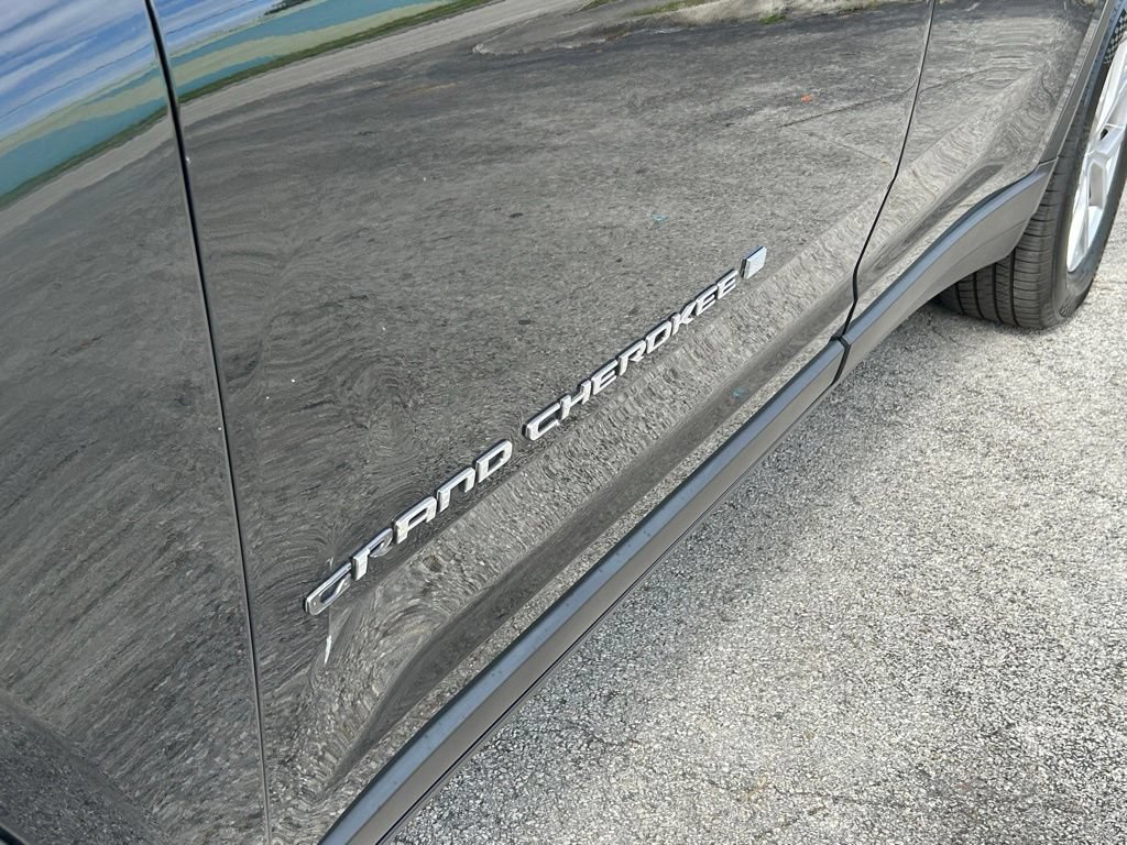 Certified 2021 Jeep Grand Cherokee L Limited AWD/4WD image 28