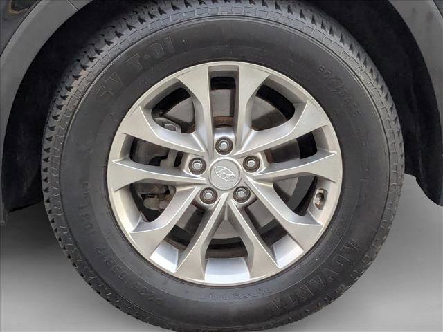 Used 2019 Hyundai Santa Fe SE image 23