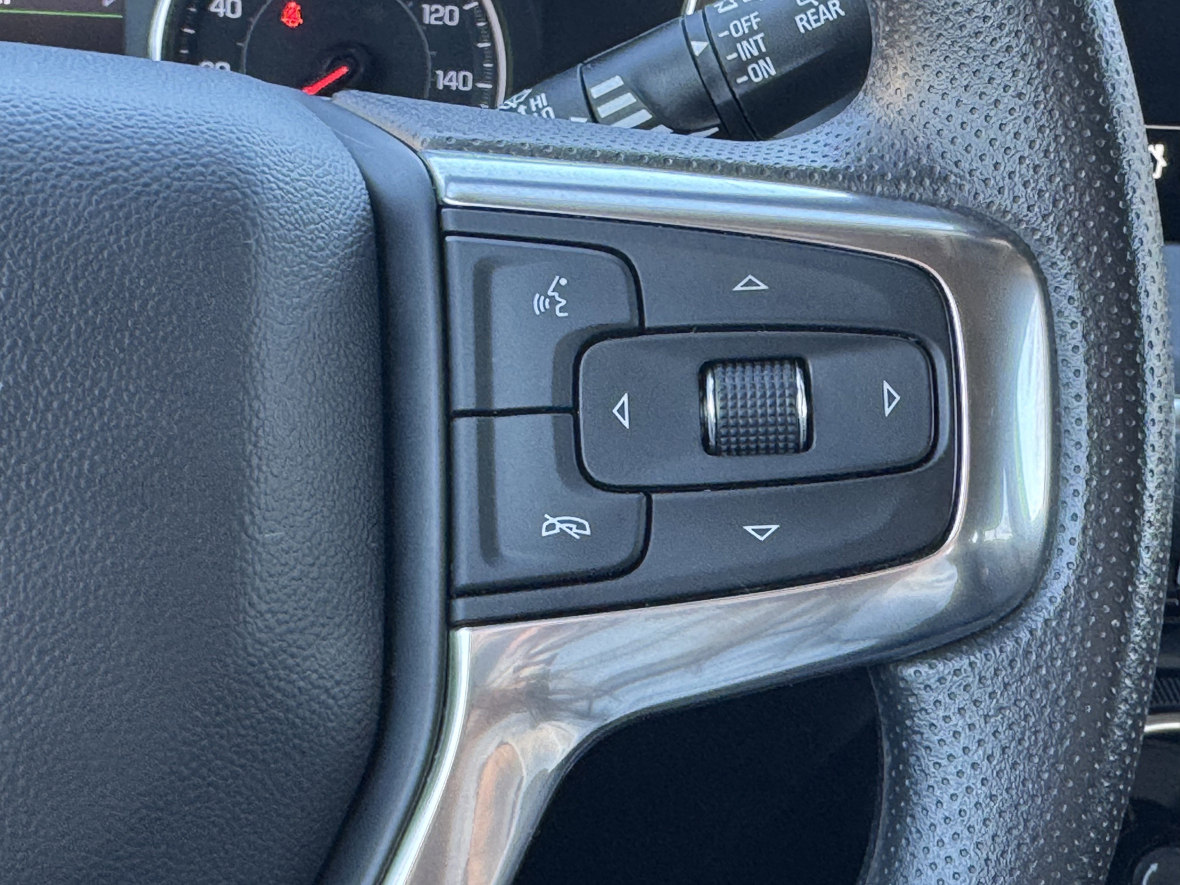 Used 2025 Chevrolet Blazer LT image 17