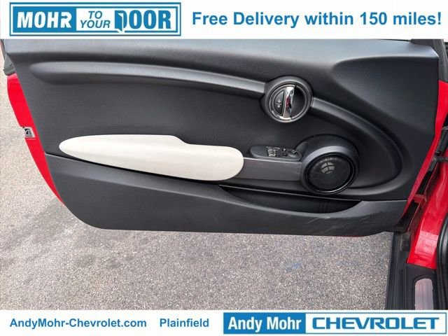 Used 2019 MINI Cooper 2-Door Hardtop w/ Signature Upholstery Package image 10