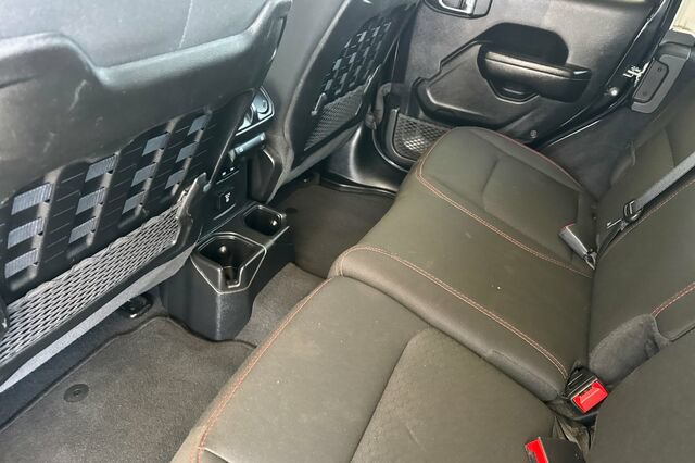 Certified 2021 Jeep Wrangler Unlimited Rubicon AWD/4WD image 9