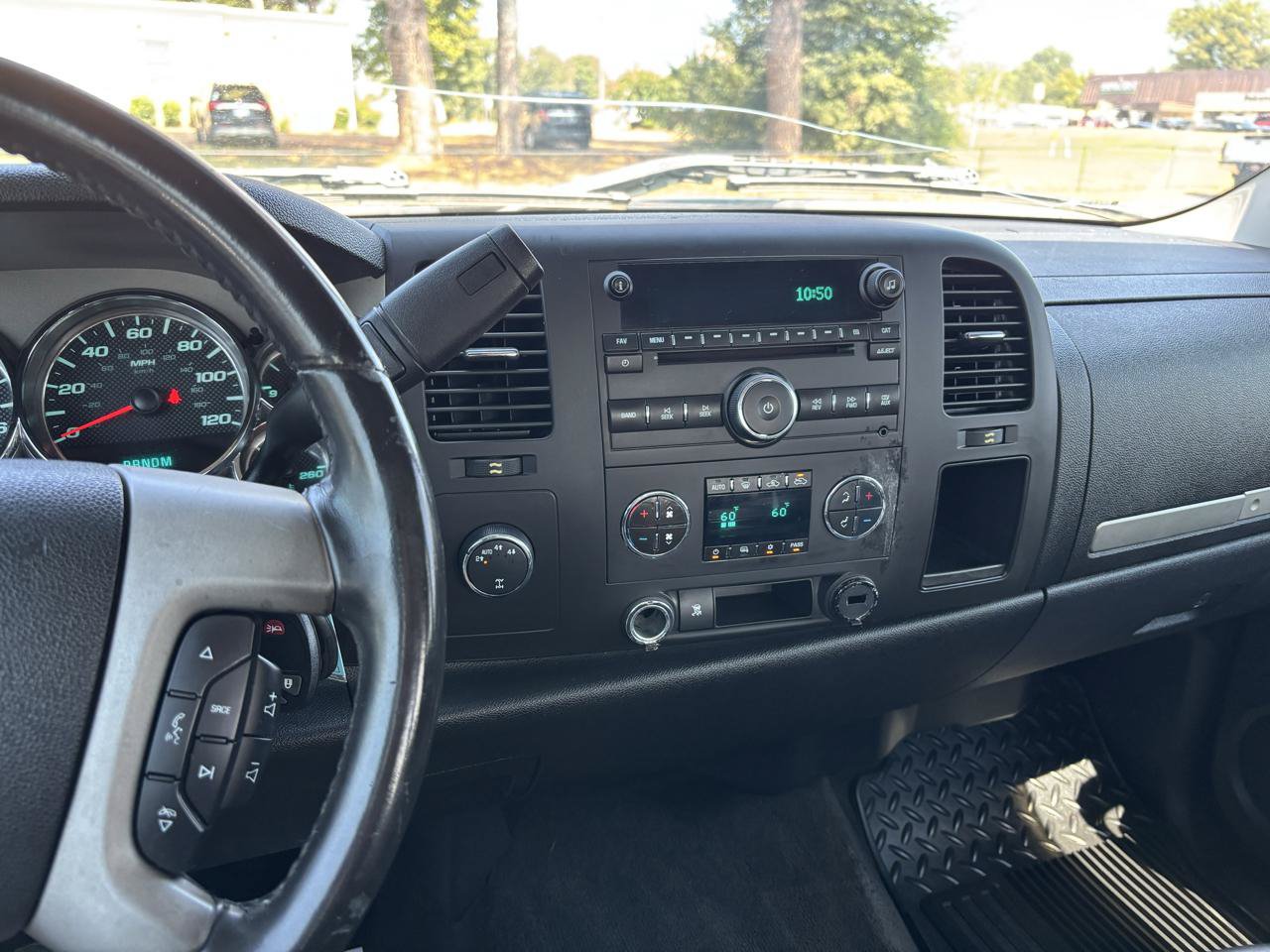Used 2010 Chevrolet Silverado 1500 LT w/ Power Pack Plus AWD/4WD image 10