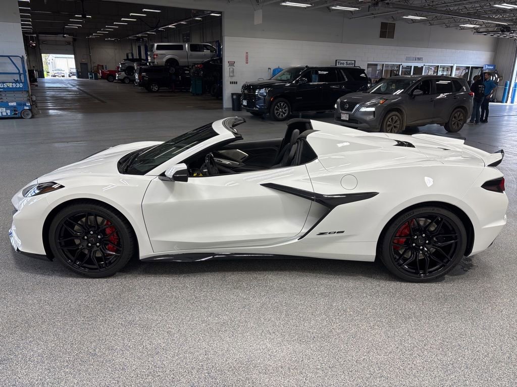 New 2026 Chevrolet Corvette Z06 RWD image 3