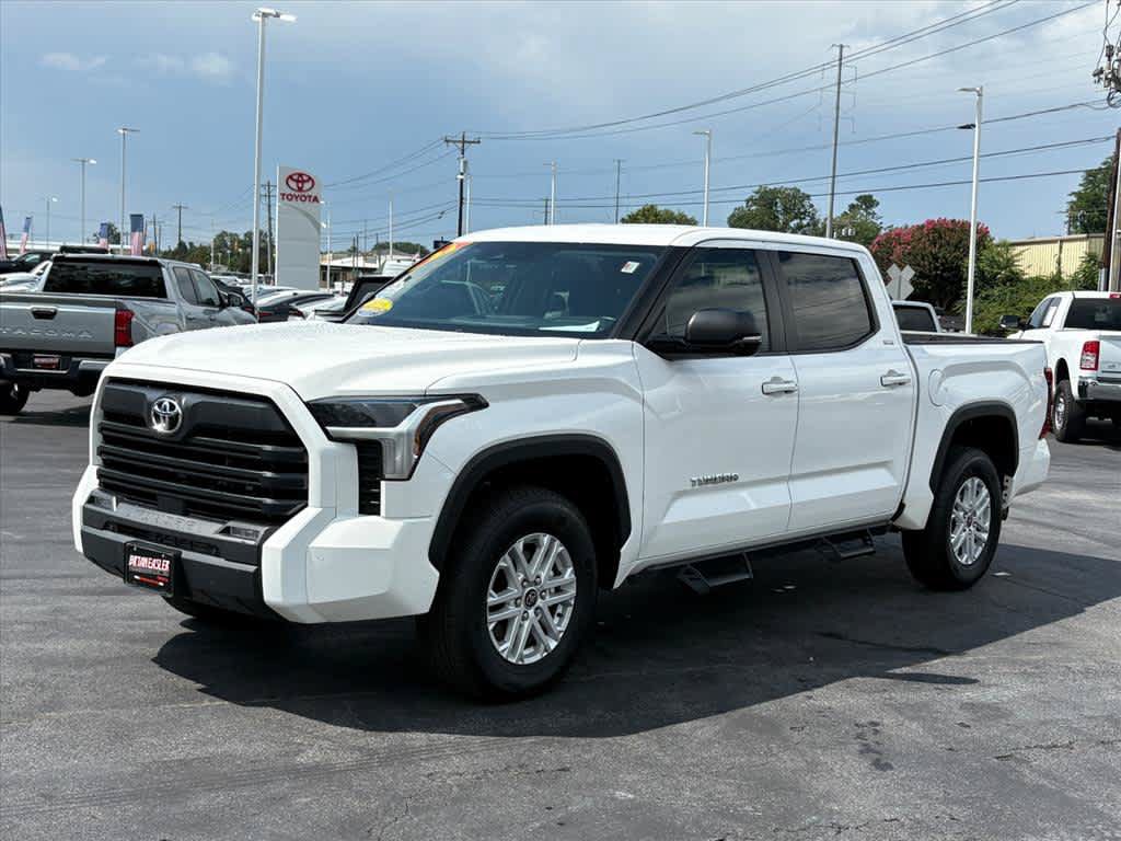 Used 2024 Toyota Tundra SR5 w/ SR5 Premium Package AWD/4WD image 26