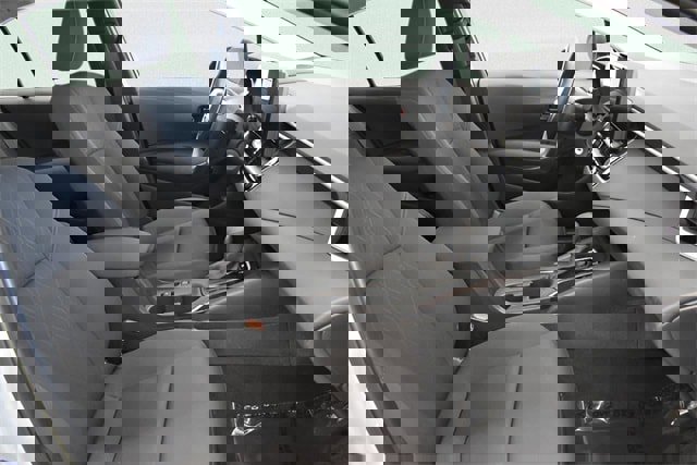 Used 2025 Toyota Corolla LE image 21