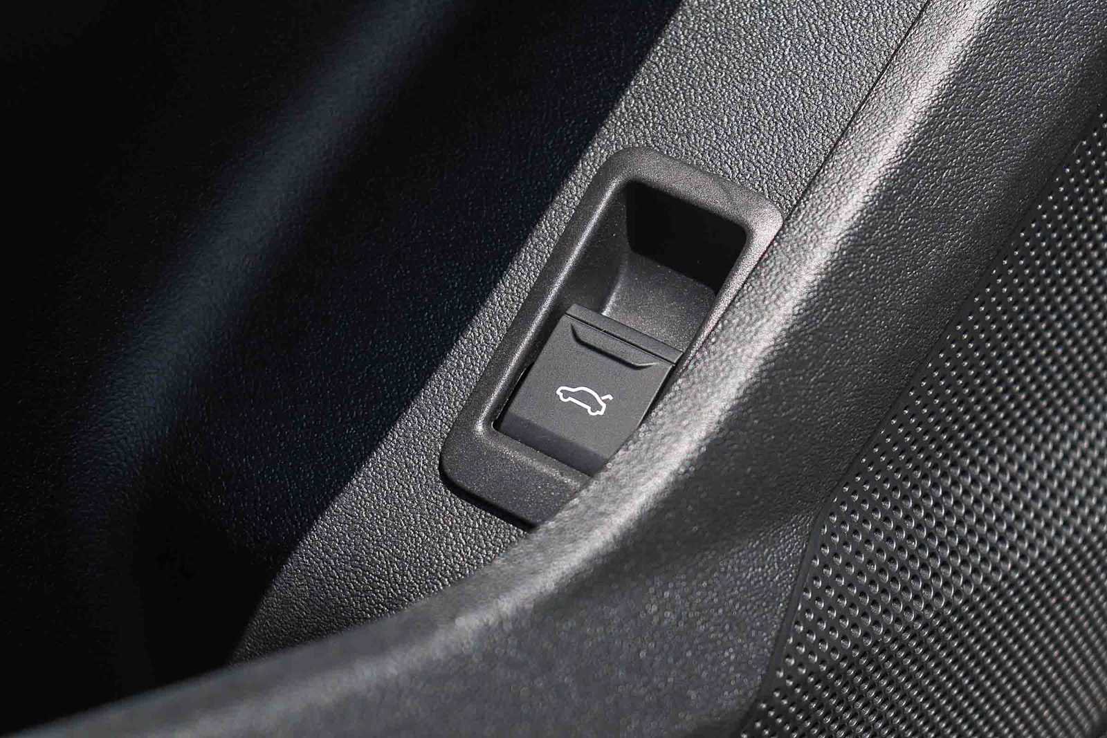 Used 2025 Audi A5 2.0T Premium Plus w/ Premium Plus AWD/4WD image 26