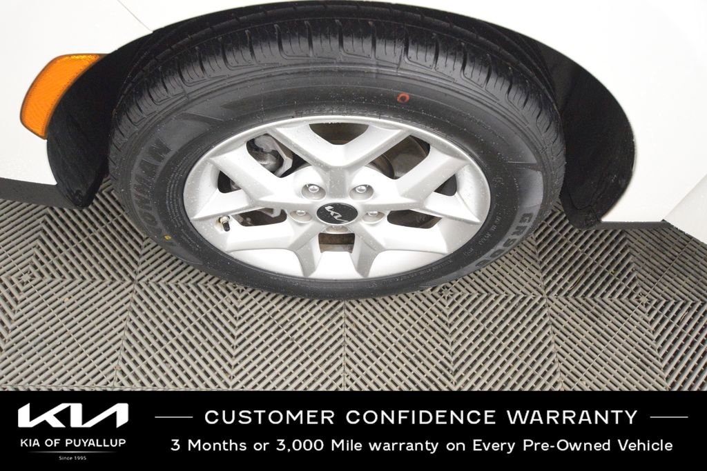 Certified 2024 Kia Soul LX w/ Option Group 015 image 21