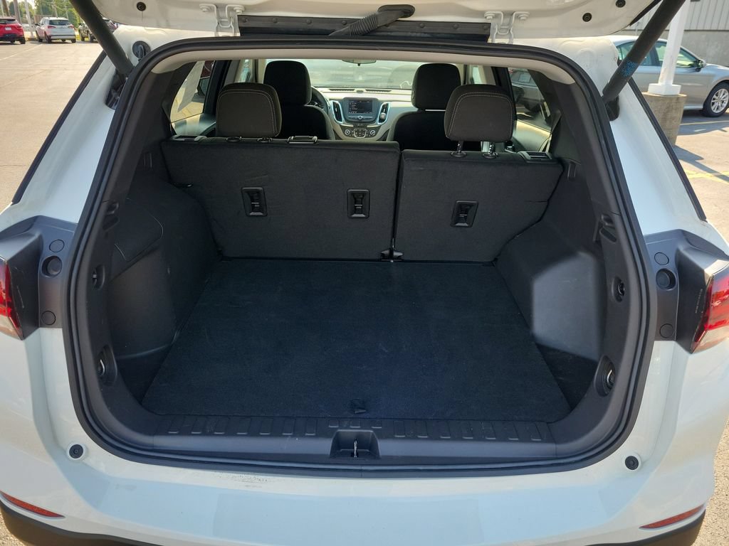 Used 2024 Chevrolet Equinox LT FWD image 11