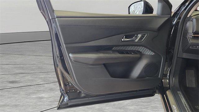 Used 2023 Nissan Ariya AWD image 25