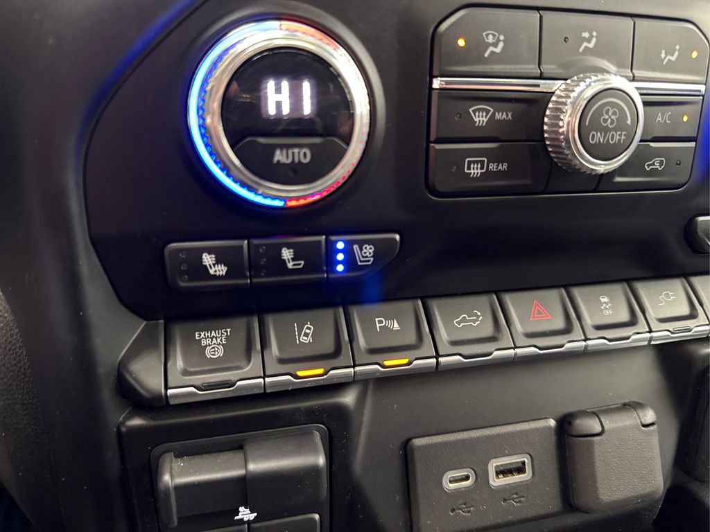 Used 2023 GMC Sierra 3500 Denali w/ Denali Ultimate Package image 47