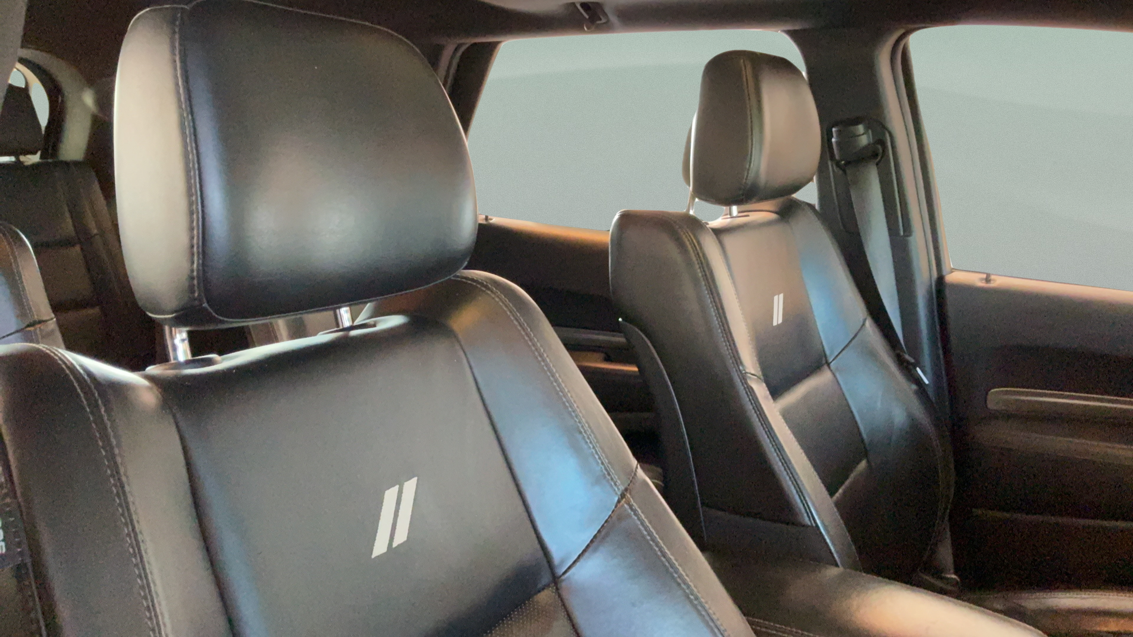 Used 2020 Dodge Durango R/T w/ Blacktop Package AWD/4WD image 40