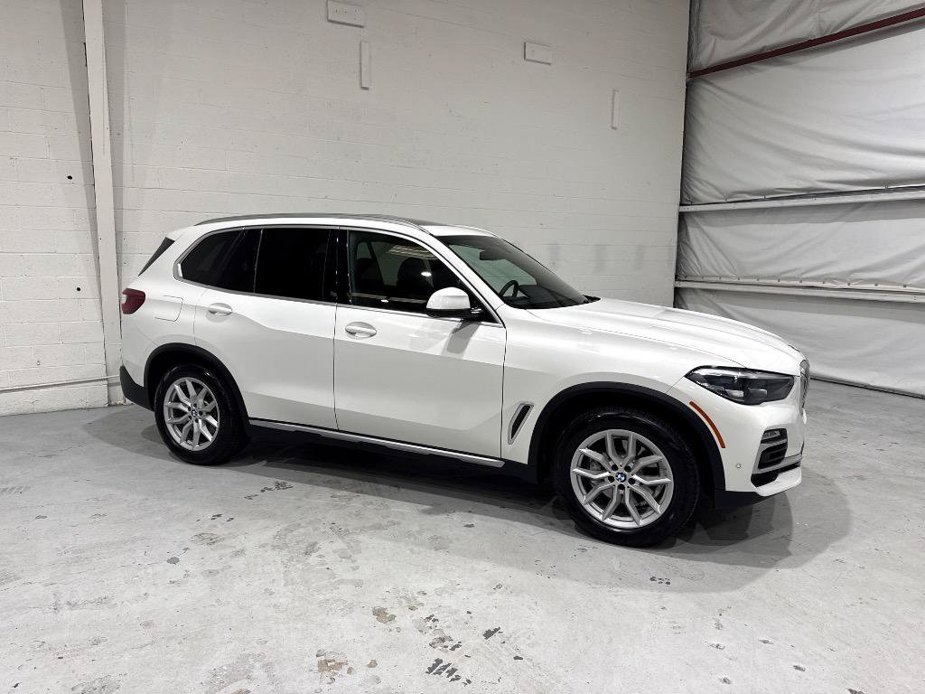 Used 2019 BMW X5 xDrive40i w/ Premium Package 2 AWD/4WD image 8