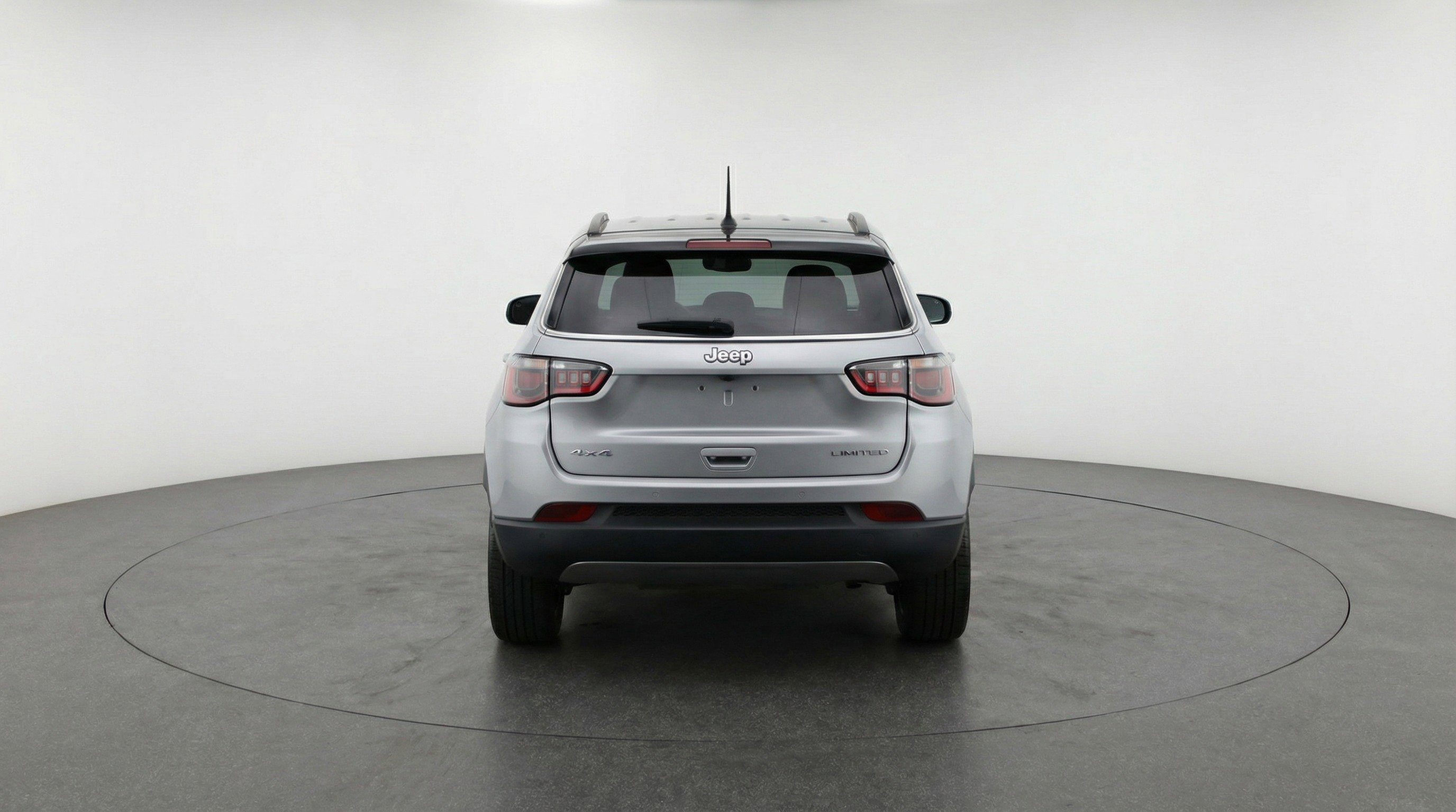 Used 2025 Jeep Compass Limited image 7