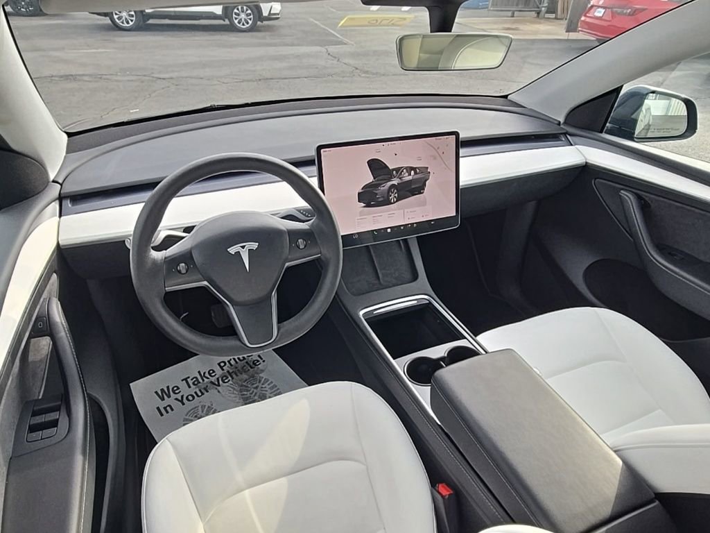 Used 2023 Tesla Model Y Long Range image 21