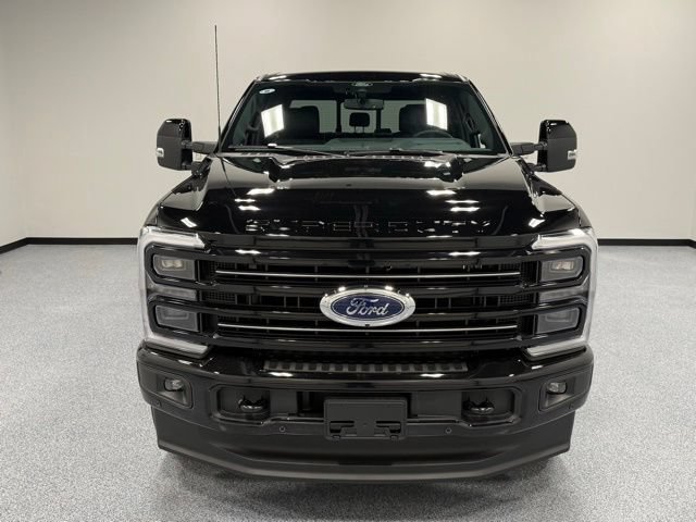 New 2026 Ford F250 Platinum w/ FX4 Off-Road Package AWD/4WD image 4