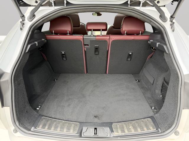 Used 2022 Jaguar E-PACE 300 Sport image 31