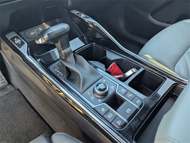 Used 2024 Kia Sorento SX Prestige w/ Sage Leather Package image 19