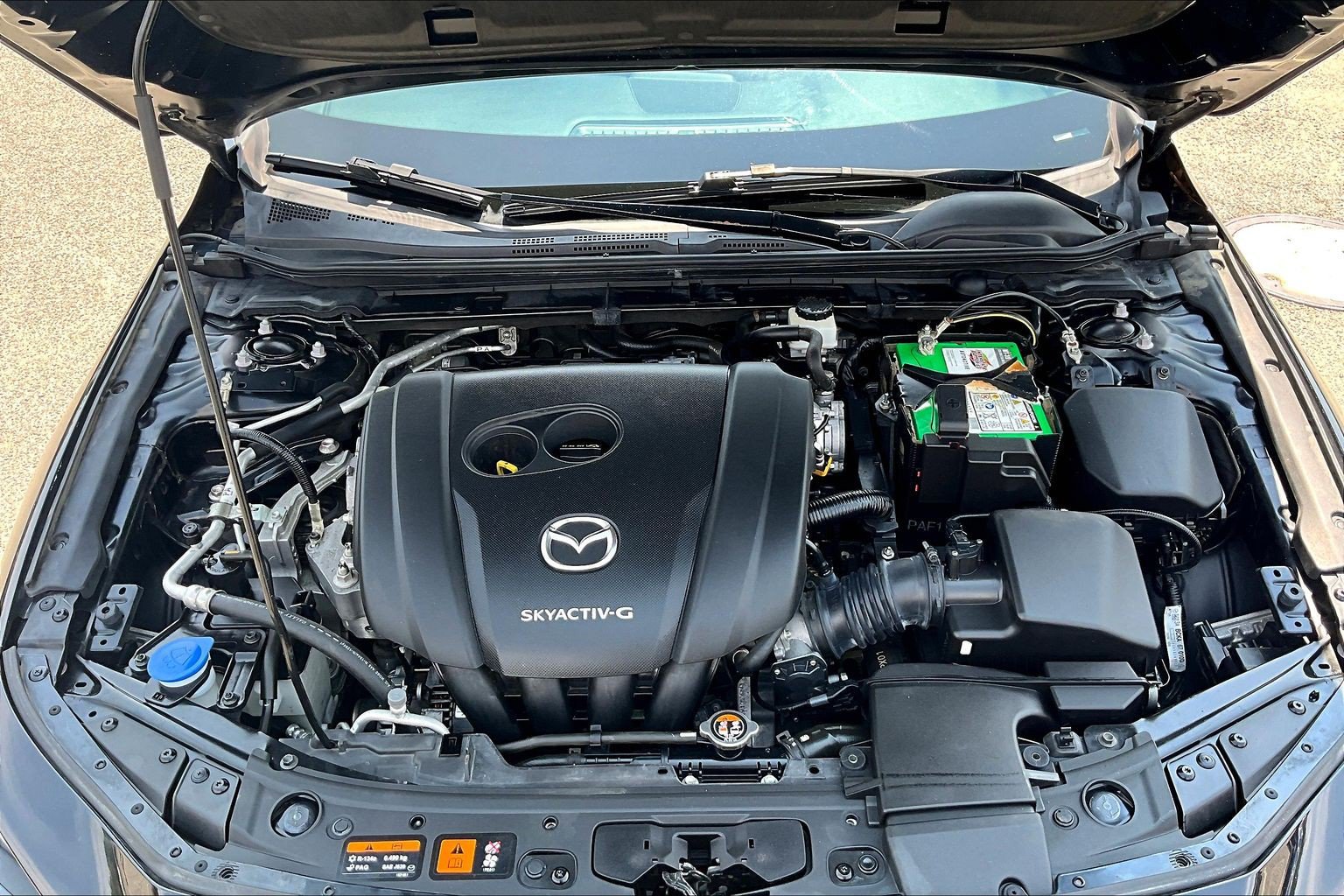 Used 2019 MAZDA MAZDA3 Hatchback w/ Preferred Package FWD image 8