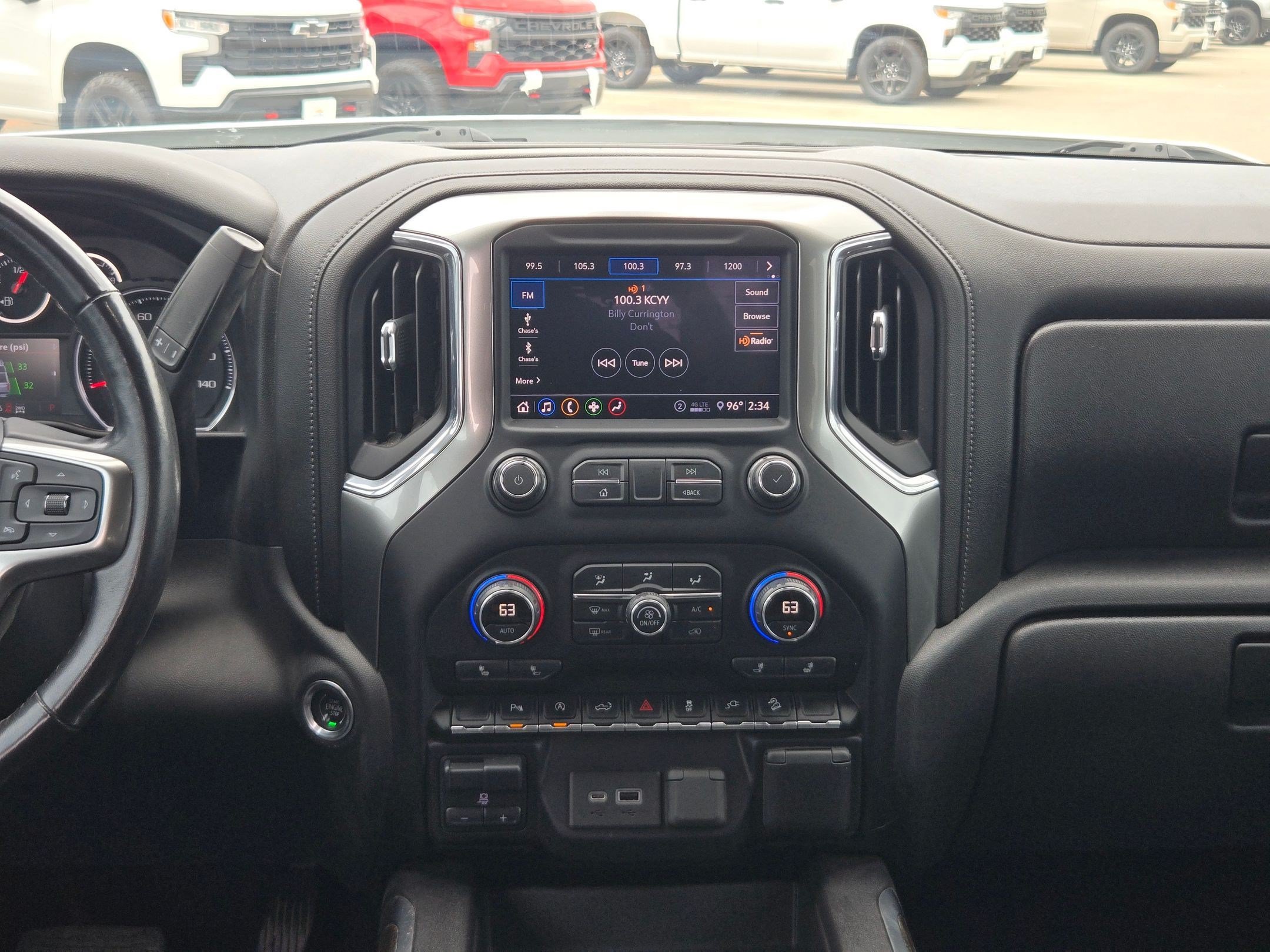 Certified 2020 Chevrolet Silverado 1500 RST w/ Texas Edition AWD/4WD image 16