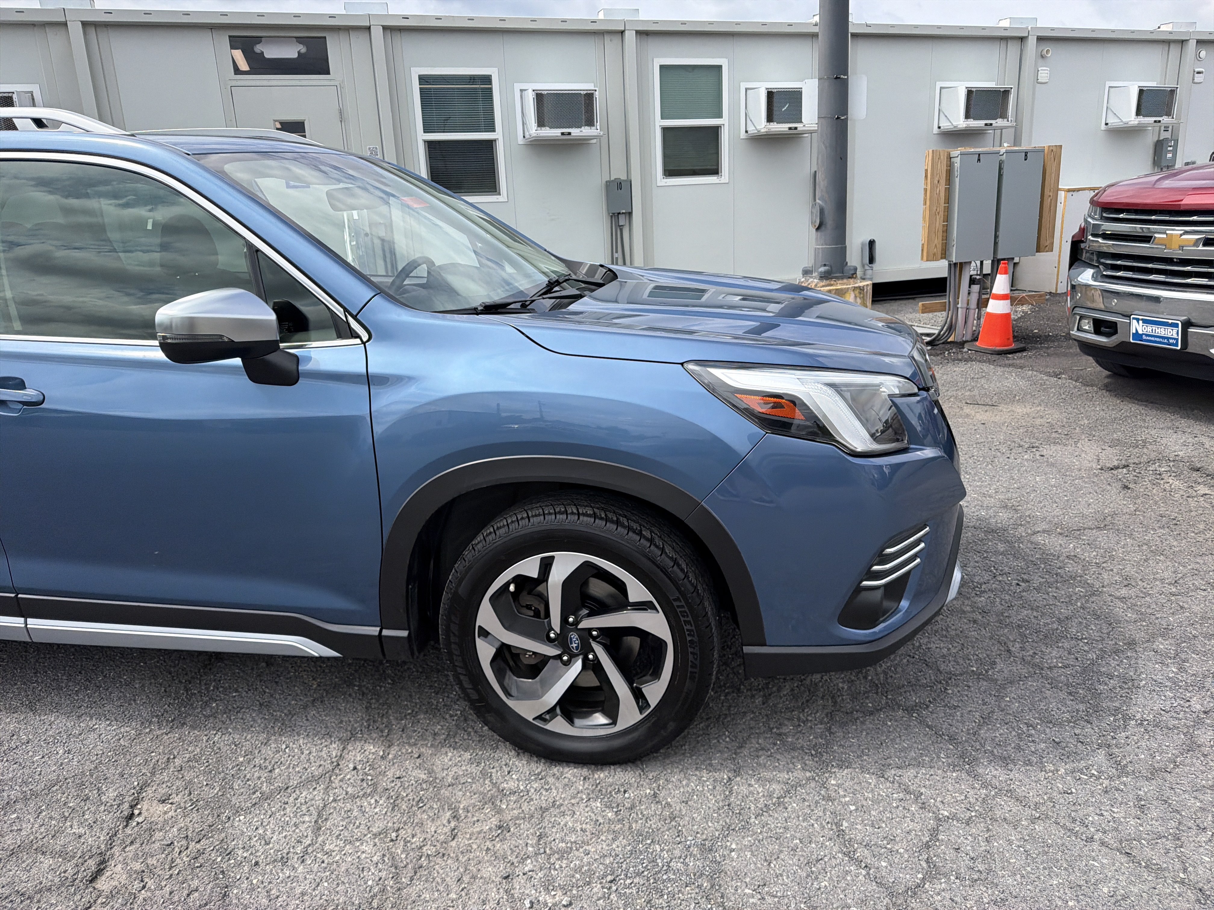 Used 2022 Subaru Forester Touring w/ Popular Package #2 AWD/4WD image 2