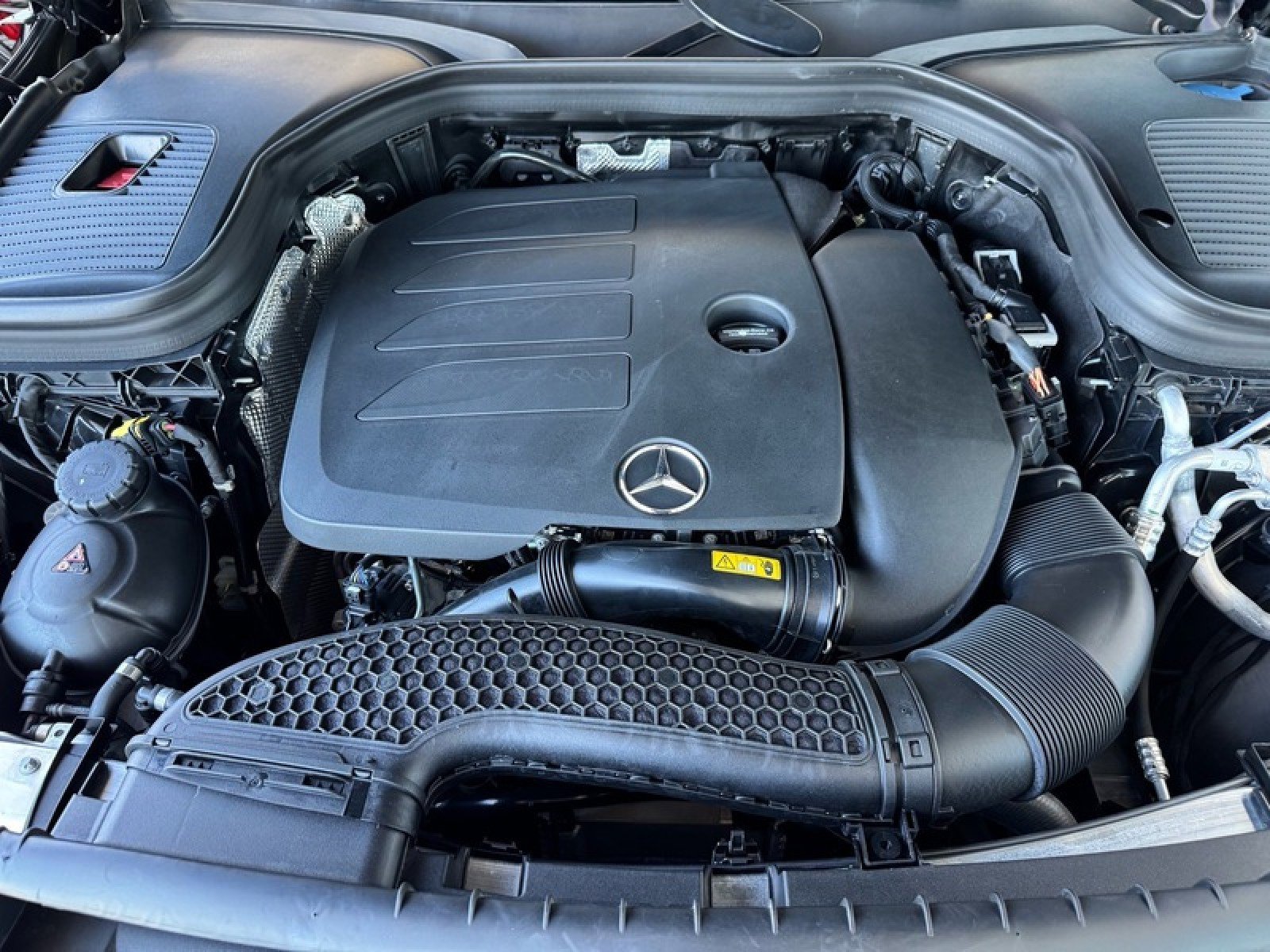 Certified 2022 Mercedes-Benz GLC 300 4MATIC image 27