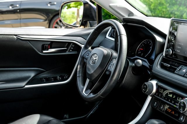 Used 2020 Toyota RAV4 XLE Premium AWD/4WD image 23