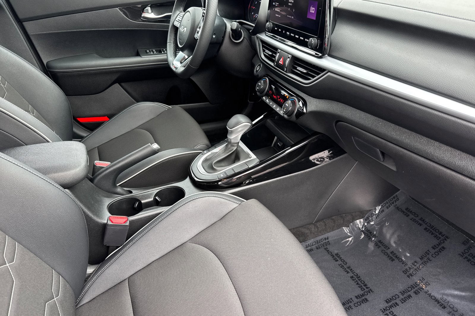 Used 2023 Kia Forte GT-Line image 15